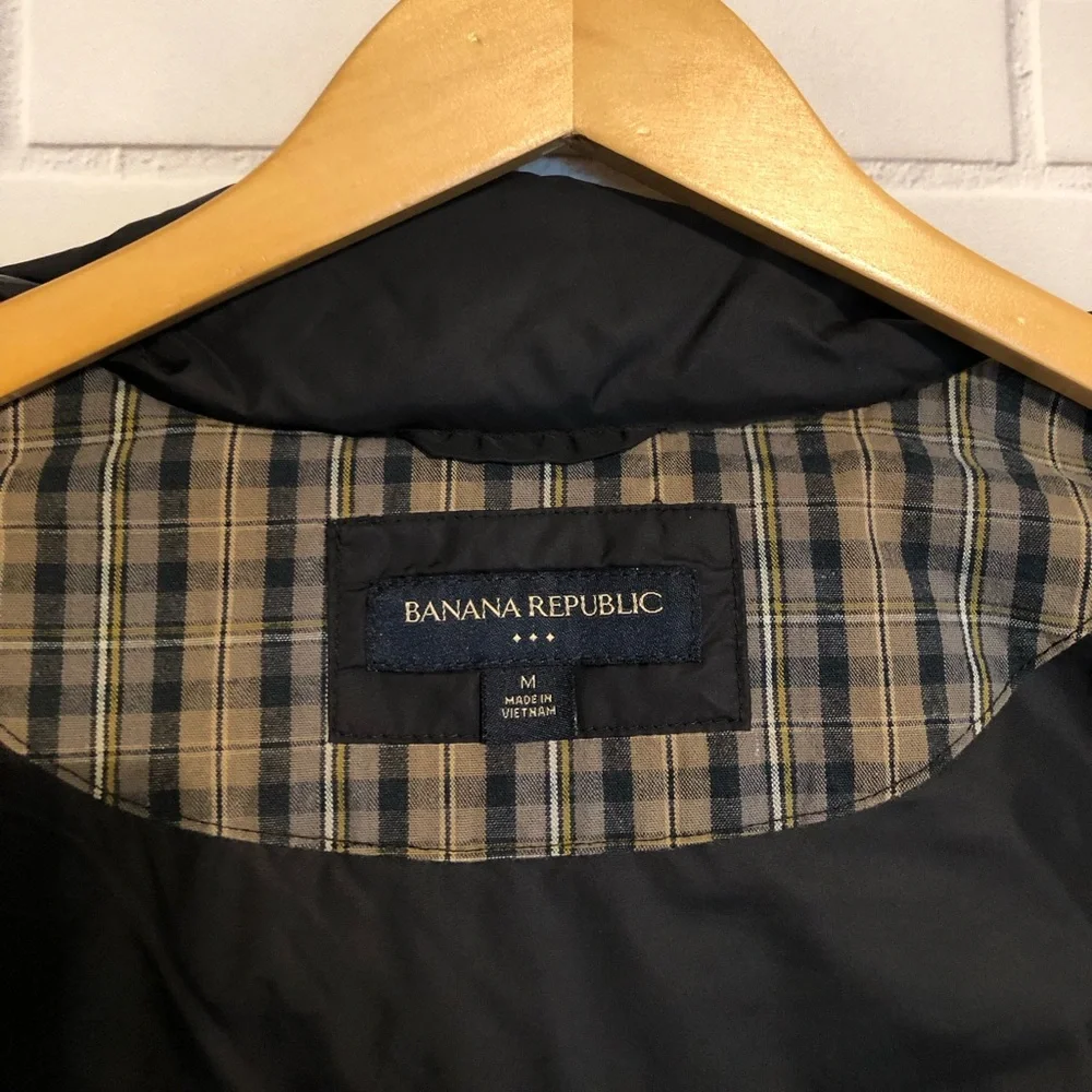 Banana Republic Men's Quilted Black Down Puffer Zip Front/Button Vest Jacket M - Picture 13 of 14